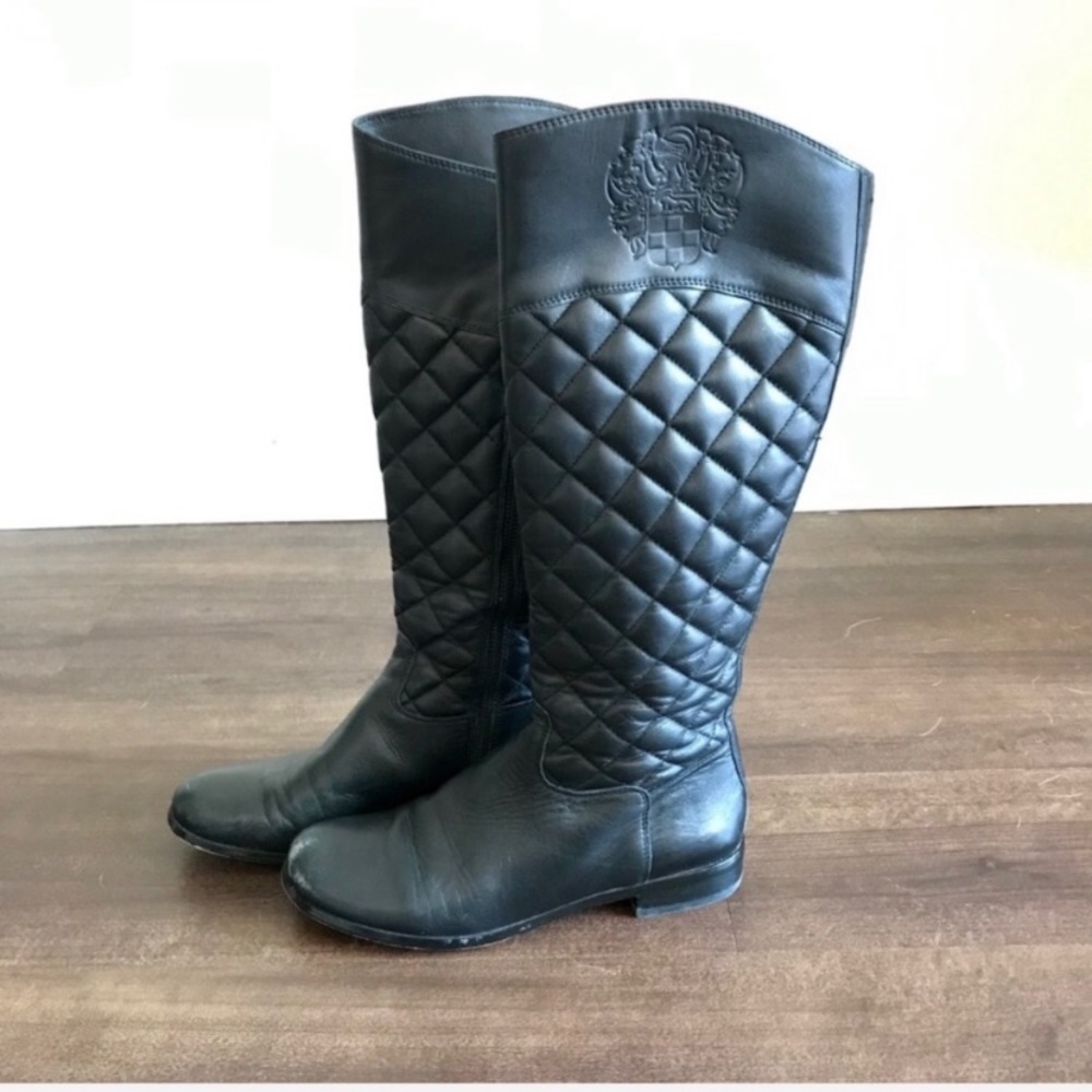 Vince Camuto quilted pull on boots